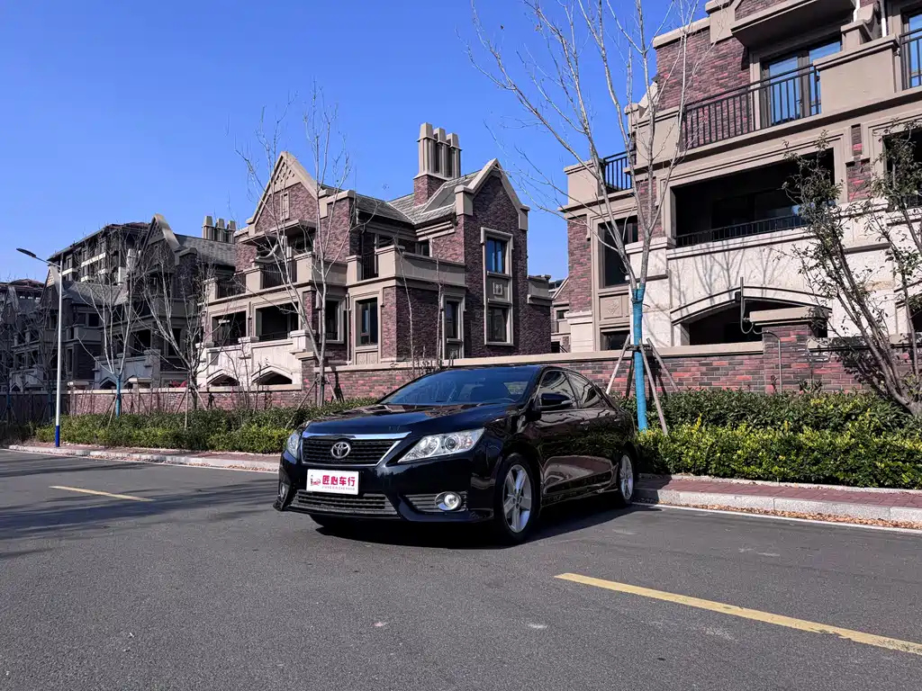 TOYOTA CAMRY 2012