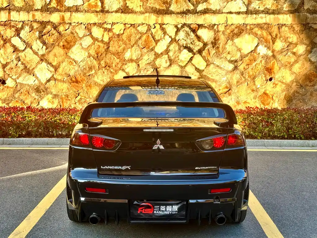 MITSUBISHI LANCER EX 2014