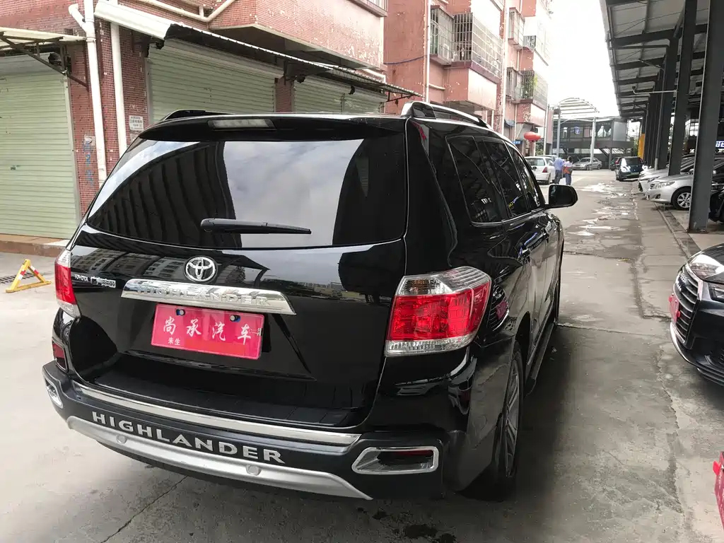 TOYOTA HIGHLANDER 2015