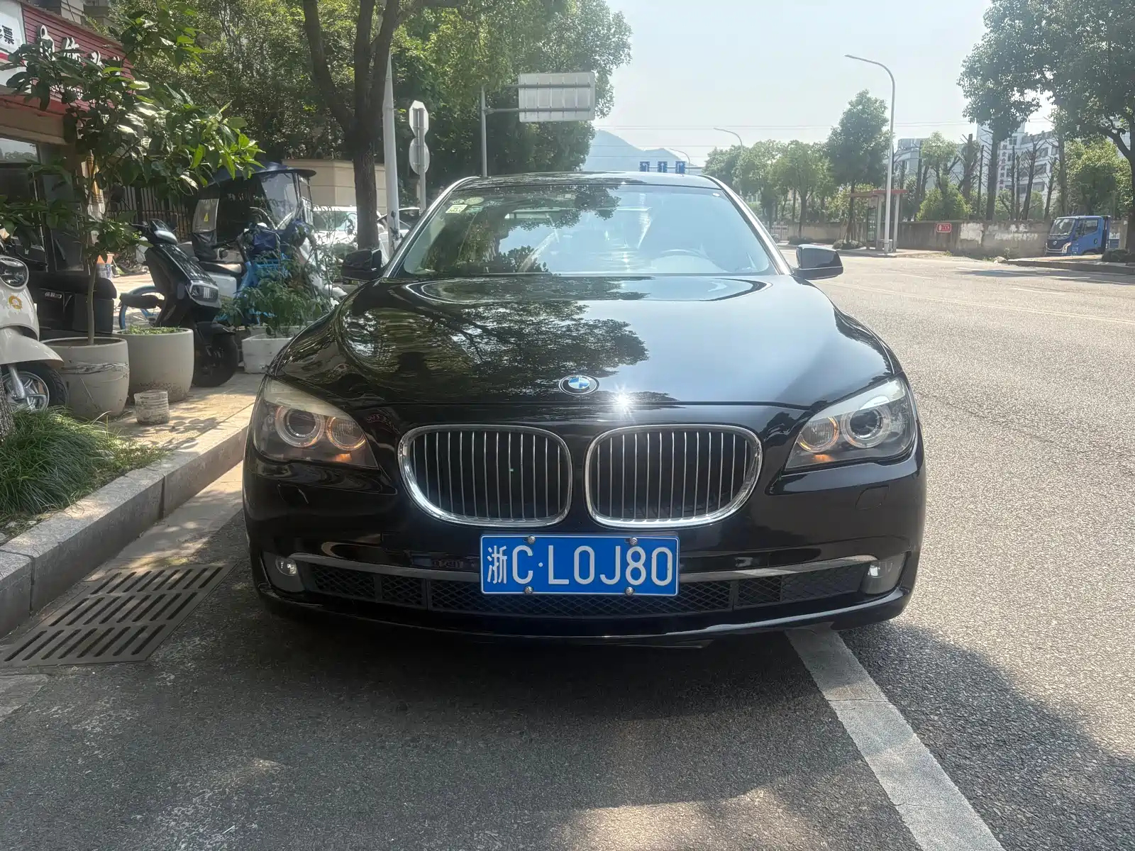 BMW 7-SERIES