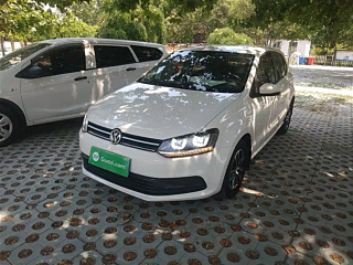 VOLKSWAGEN POLO 2016