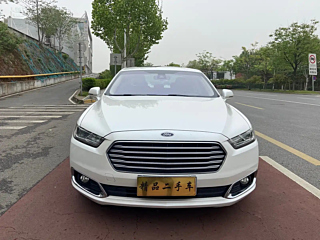 FORD TAURUS 2018
