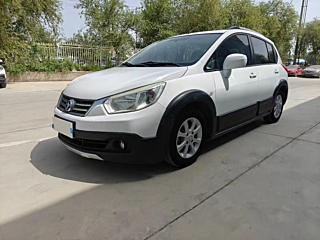 VENUCIA R50X 2013