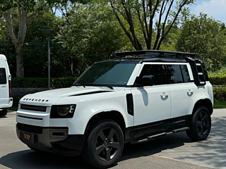 LAND ROVER DEFENDER 2024