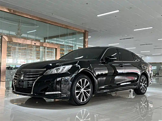 TOYOTA CROWN 2018