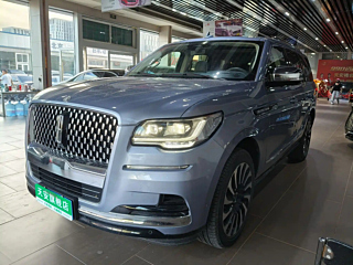 Заказать LINCOLN NAVIGATOR