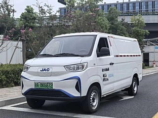 Заказать JAC 蓝猫