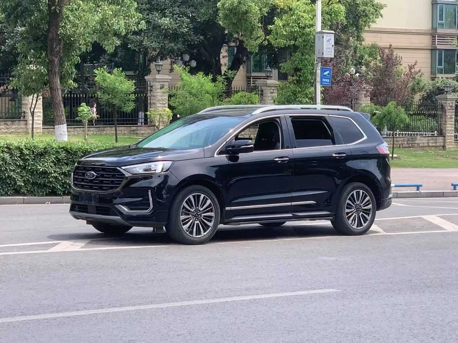 FORD EDGE