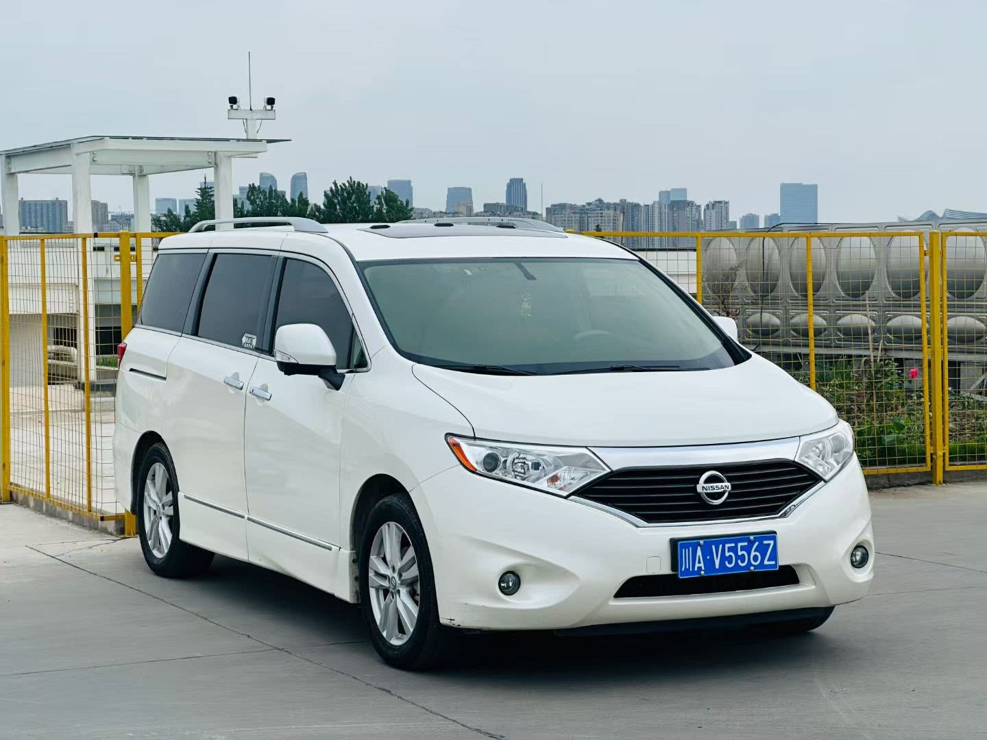 NISSAN QUEST