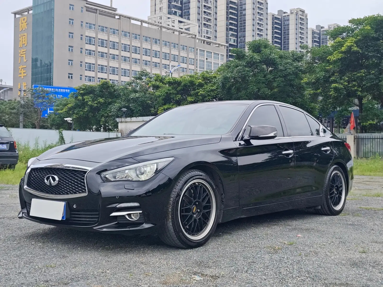 INFINITI Q50