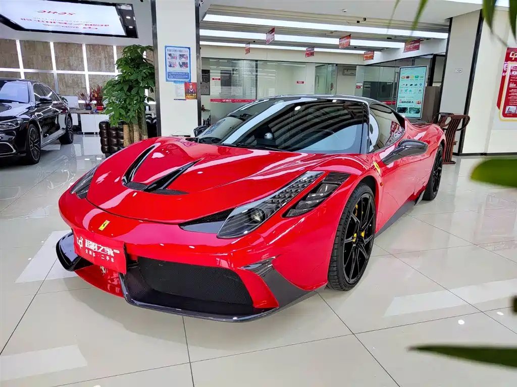 FERRARI 458
