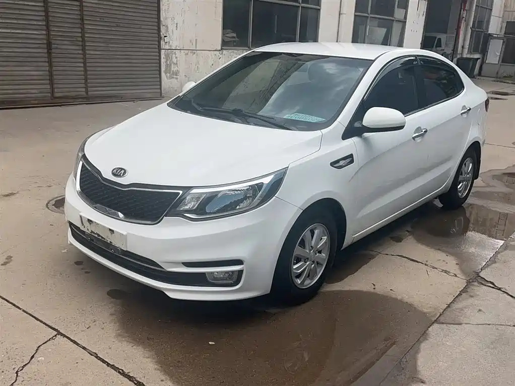 KIA K2