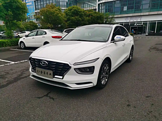 HYUNDAI MISTRA 2021