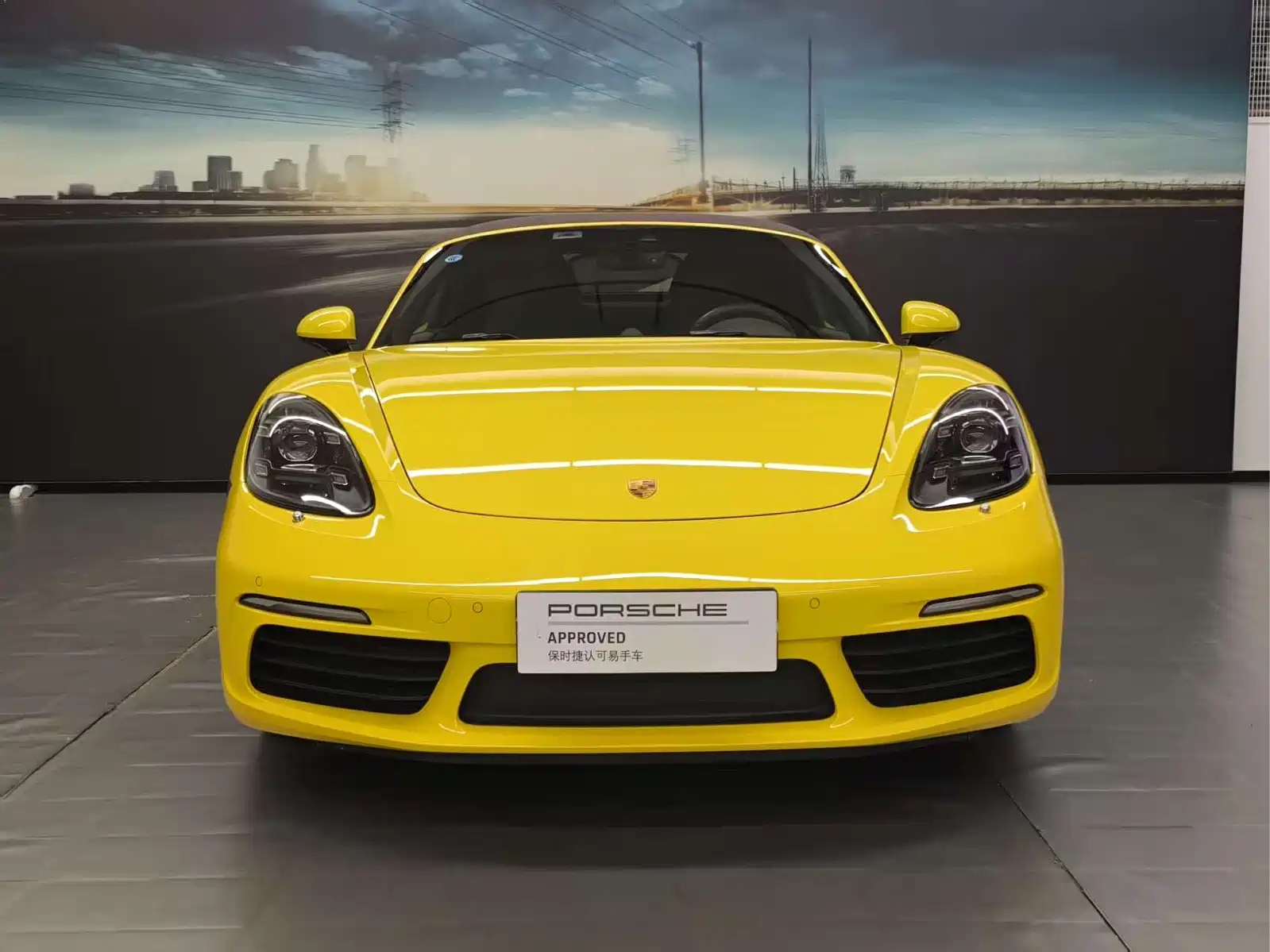 PORSCHE 718