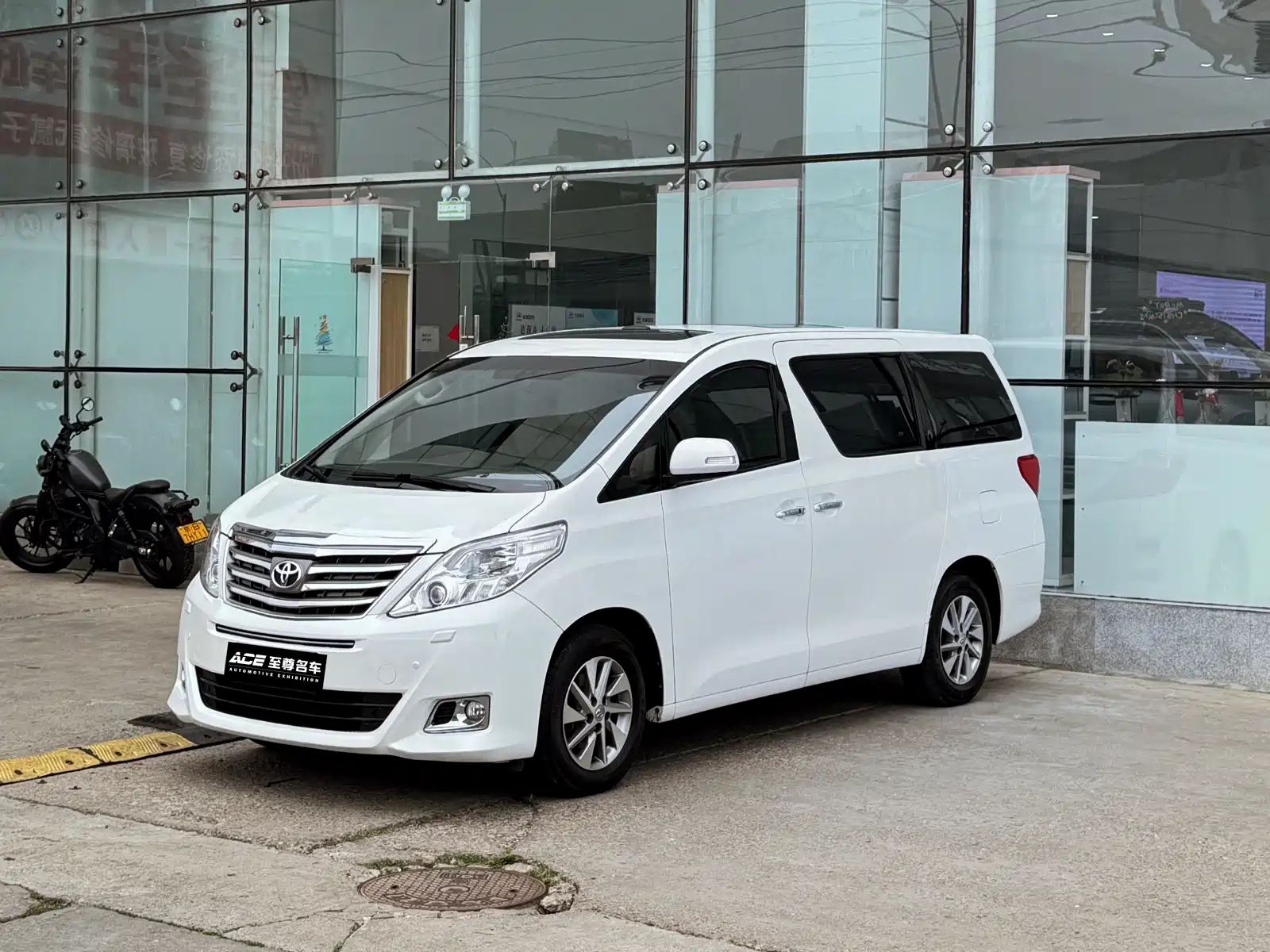 TOYOTA ALPHARD