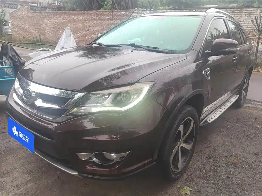 BYD S7