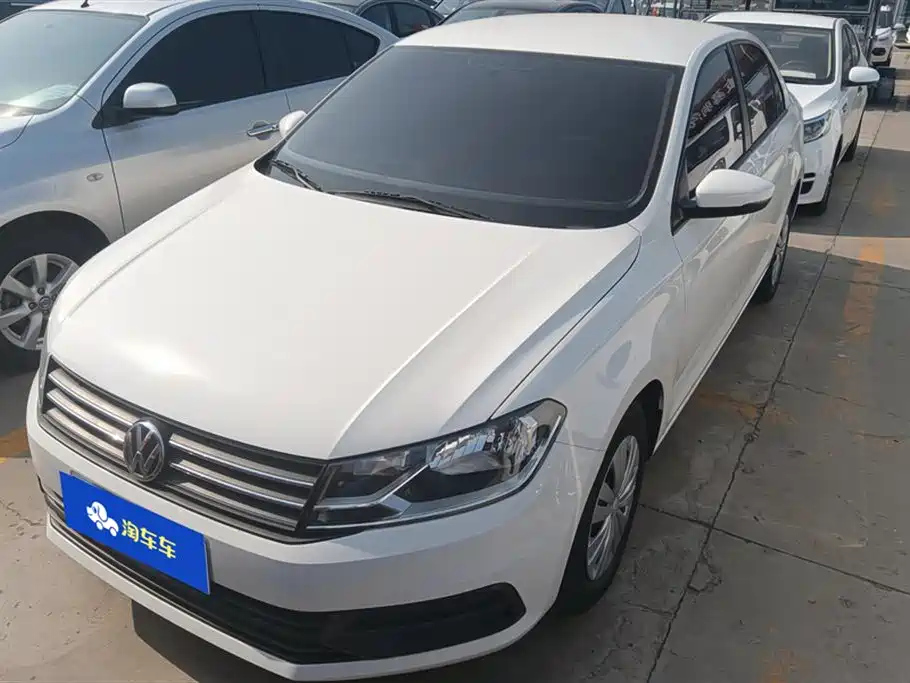 VOLKSWAGEN SANTANA