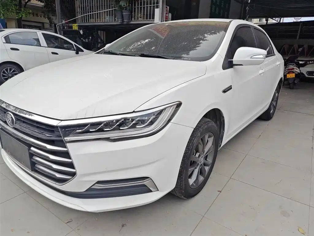 BYD QIN