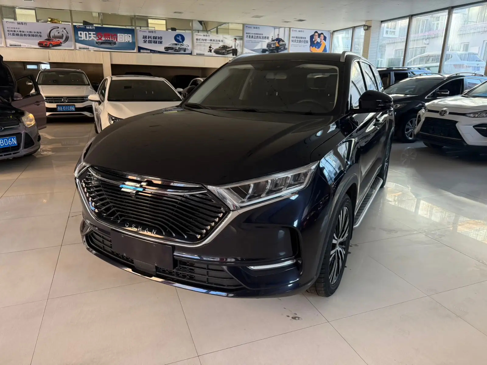 CHANGAN OSHAN X7