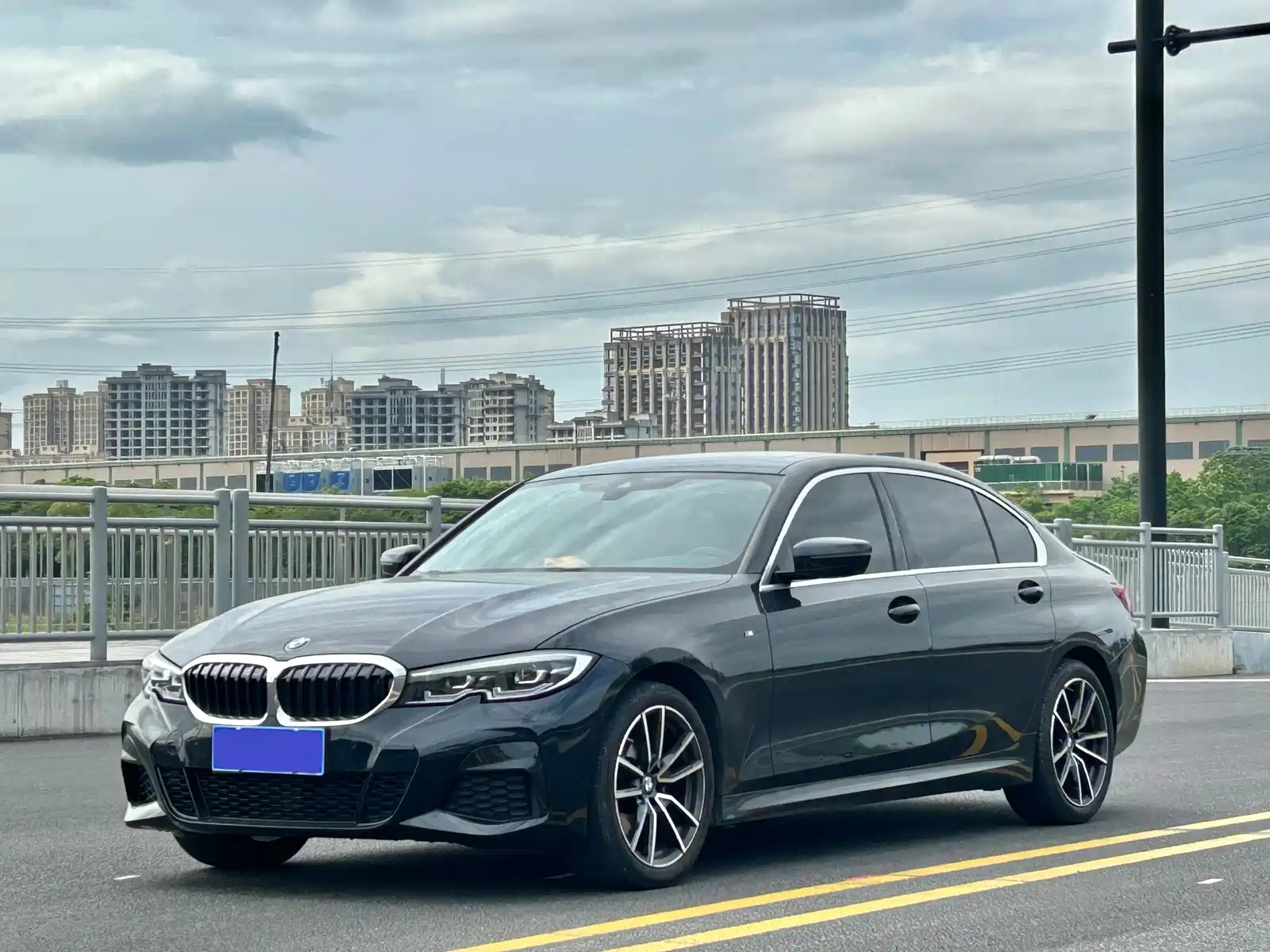 BMW 3-SERIES