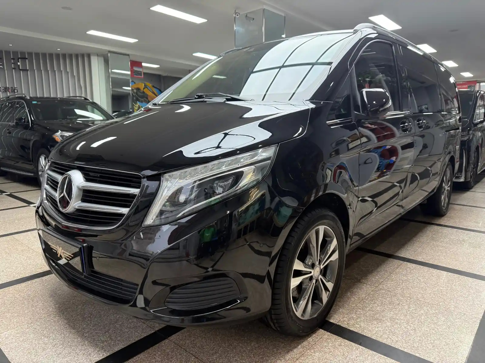 MERCEDES BENZ V-CLASS