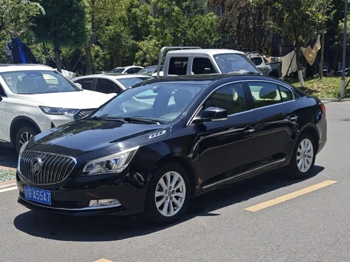 BUICK LACROSSE
