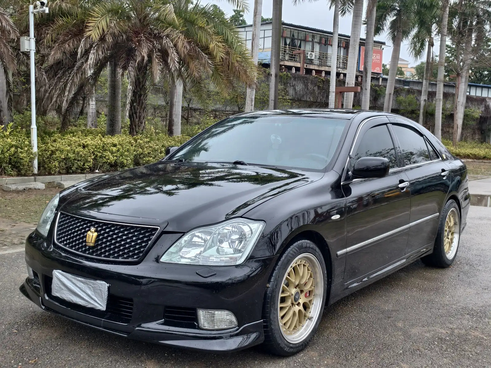 TOYOTA CROWN