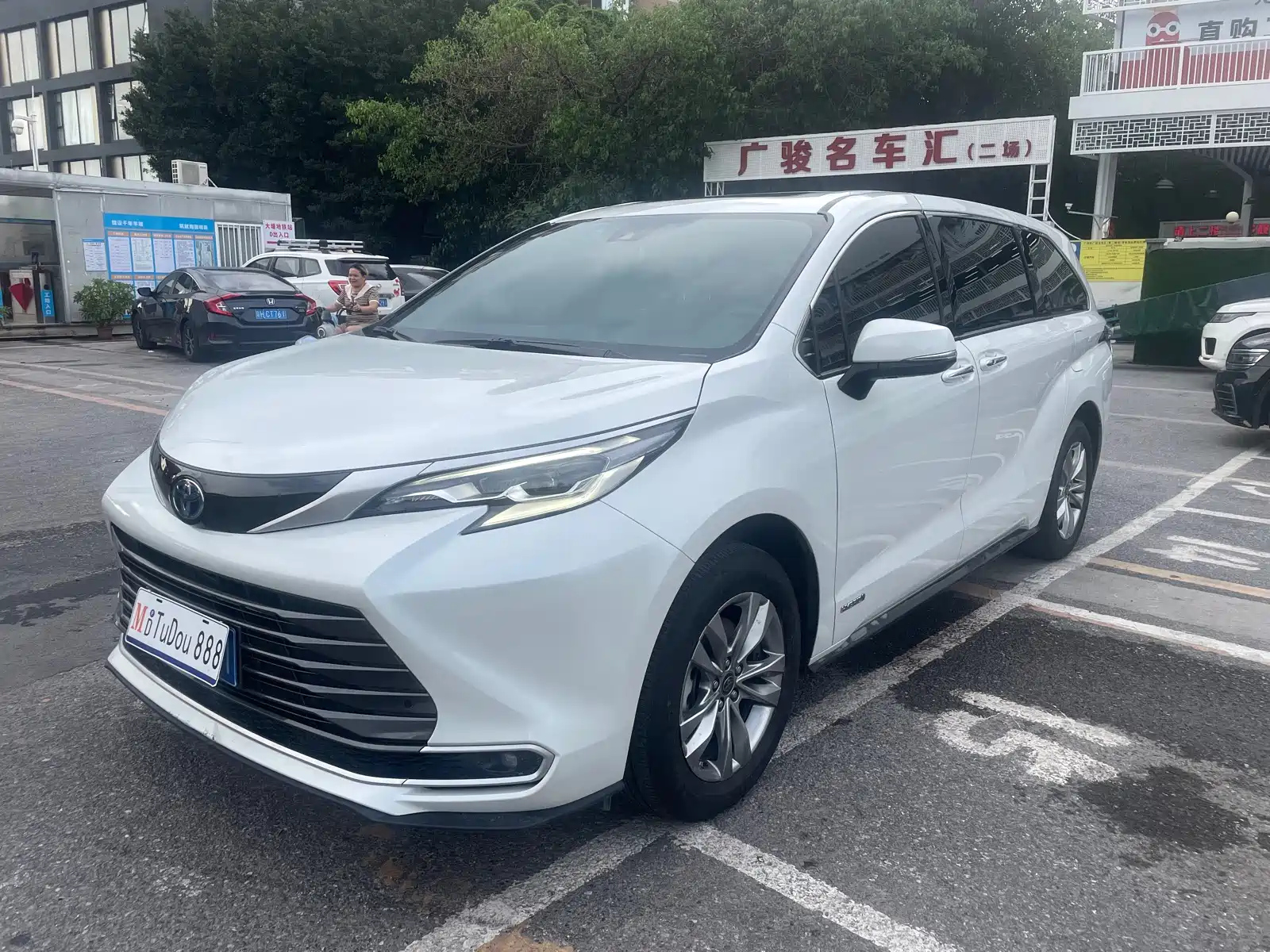TOYOTA SIENNA SIENNA