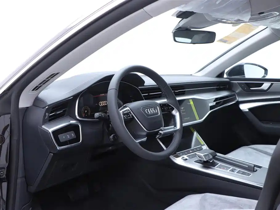 AUDI A7L 2023