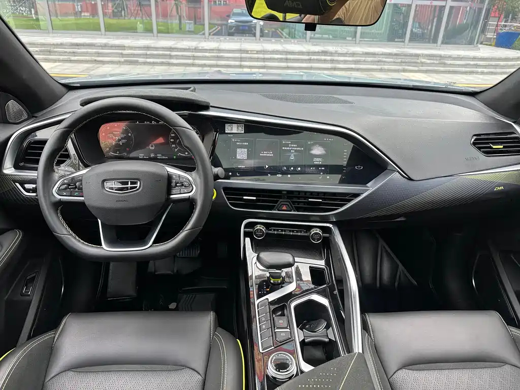 Фото Geely auto Tugella 2021 из Китая (№55409594)