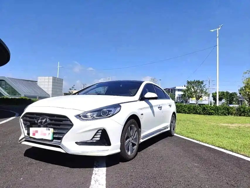 HYUNDAI SONATA PLUG IN HYBRID 2018