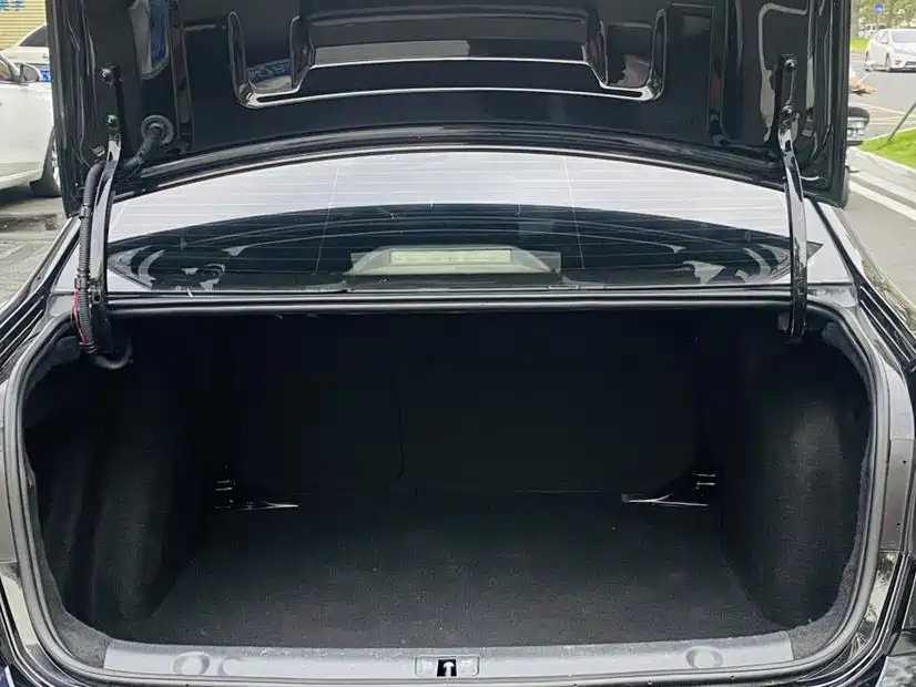 VOLKSWAGEN LAVIDA 2016