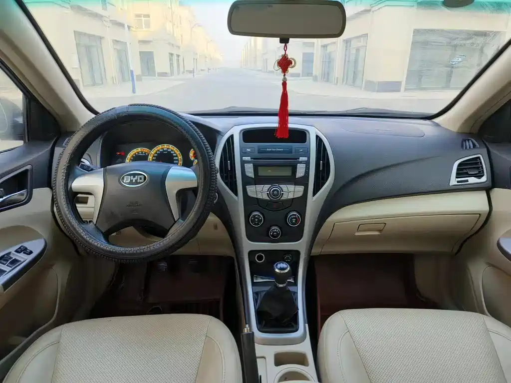 BYD F3 2015