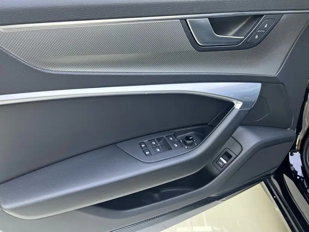 AUDI A6L 2020