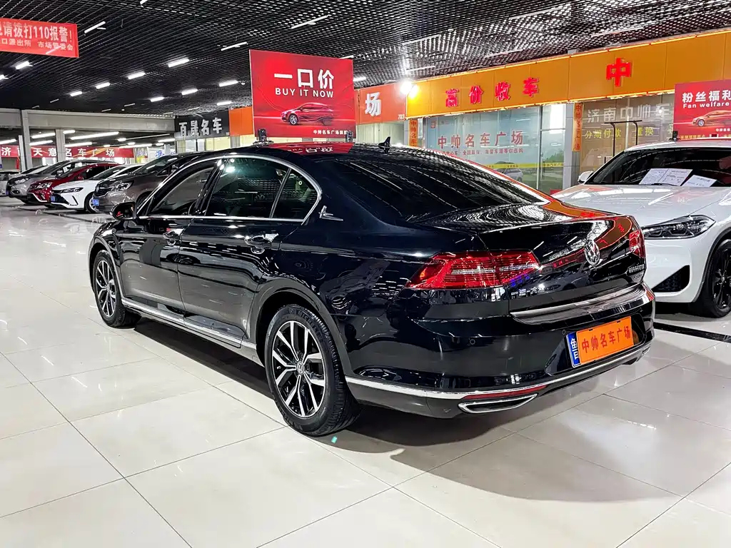 VOLKSWAGEN MAGOTAN 2018