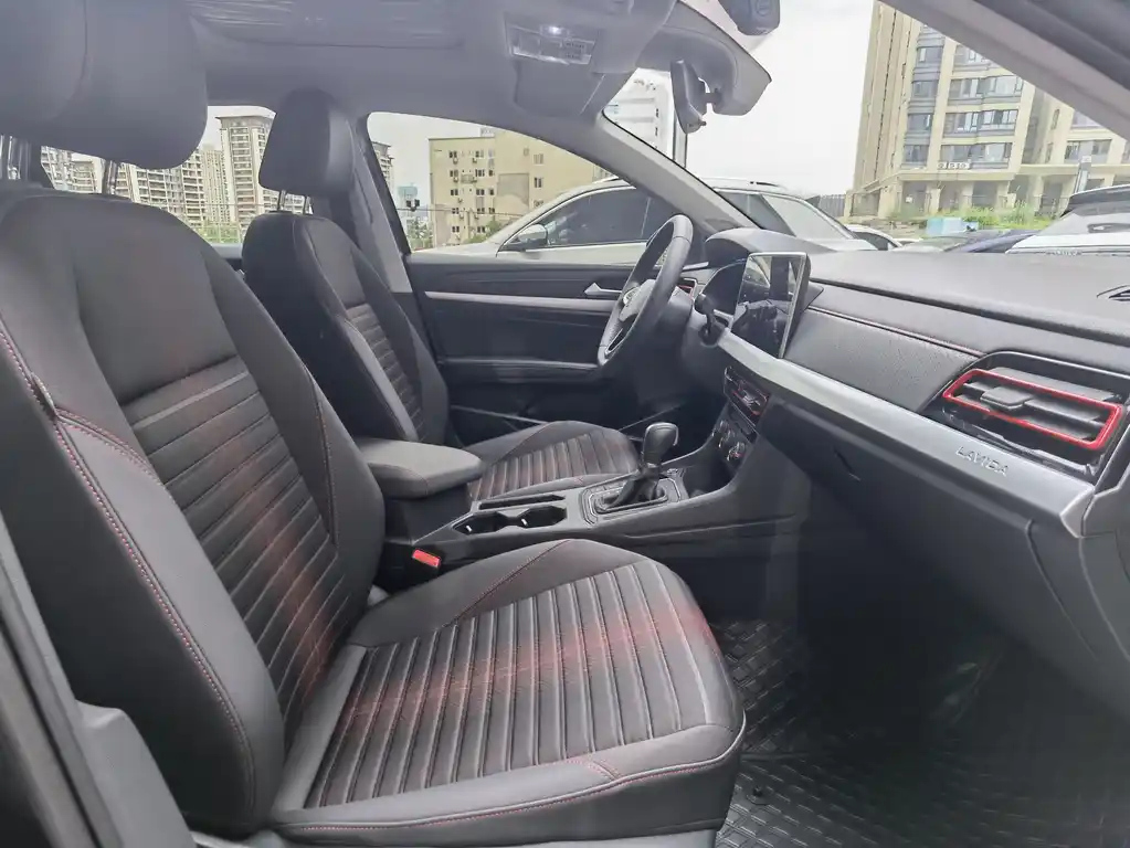 VOLKSWAGEN LAVIDA 2023