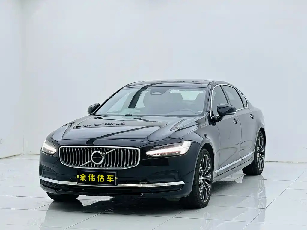 VOLVO S90 2022