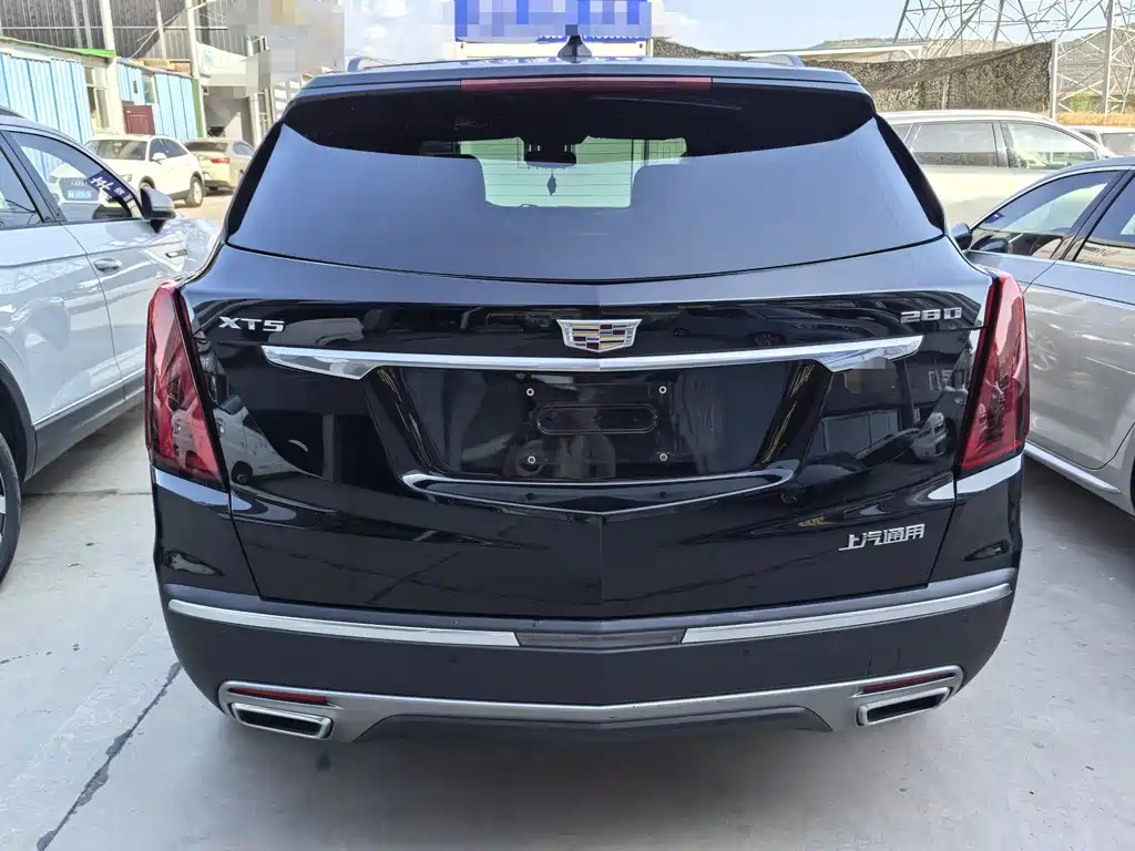 CADILLAC XT5 2021