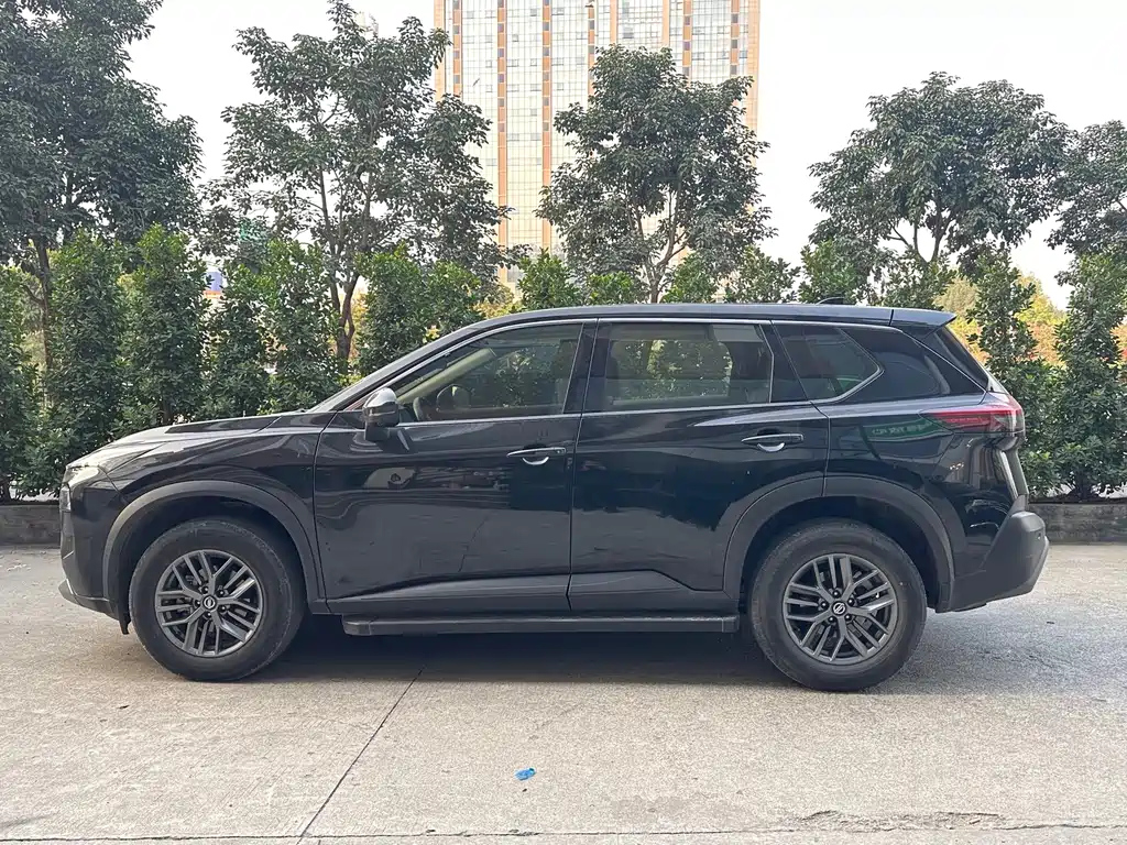 NISSAN X-TRAIL 2021