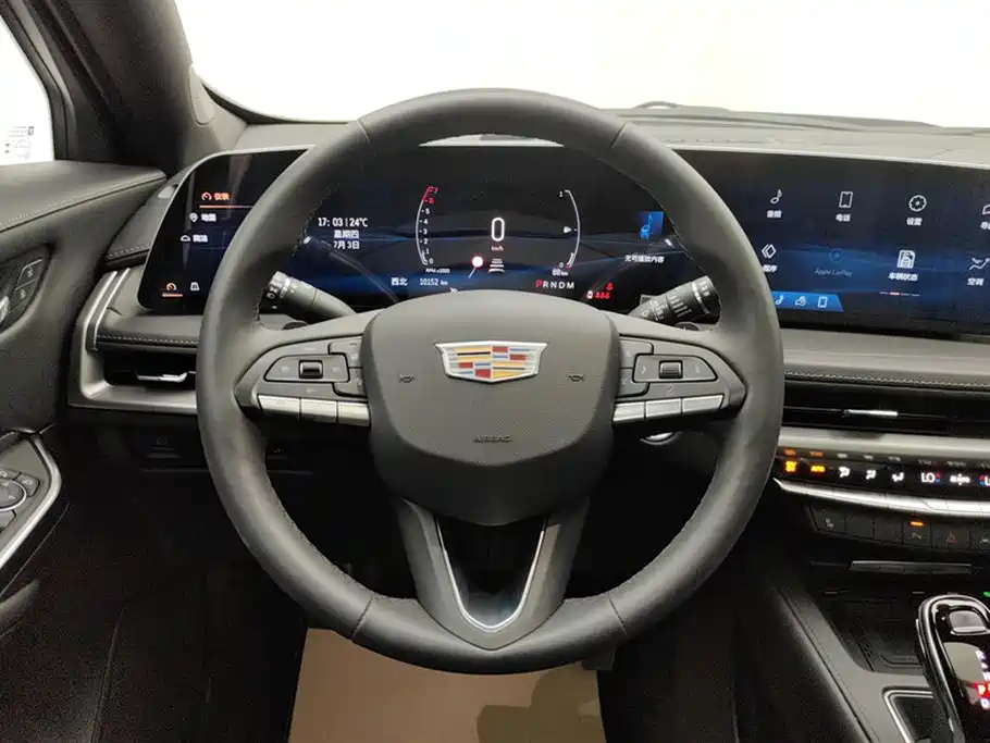 CADILLAC XT4 2024