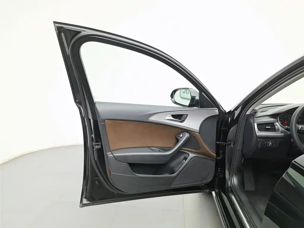 AUDI A6L 2016