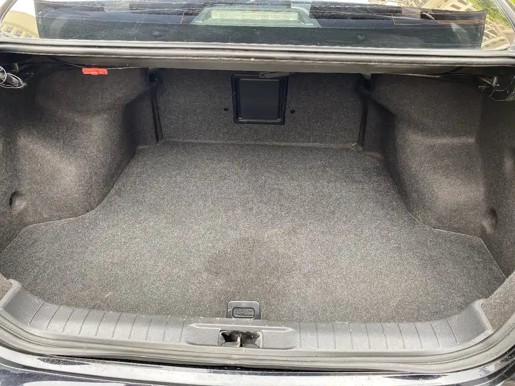 NISSAN TEANA 2018