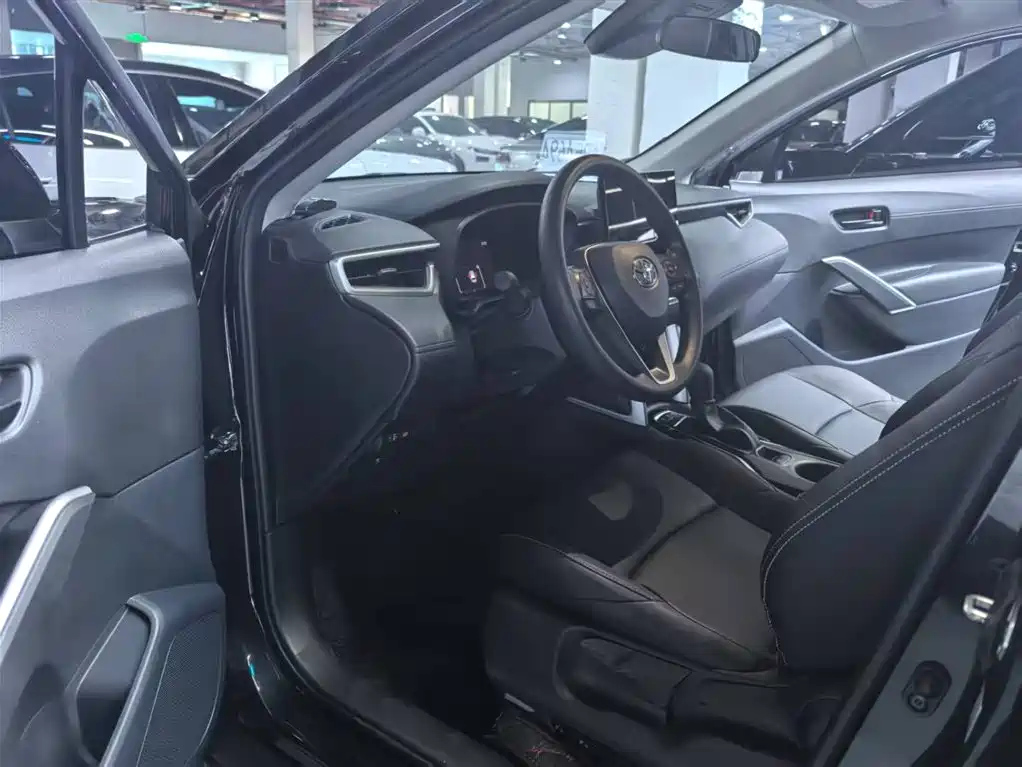 TOYOTA FRONTLANDER 2023