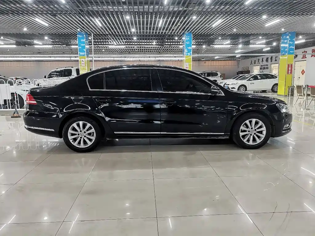 VOLKSWAGEN MAGOTAN 2016