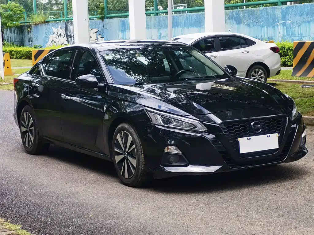 NISSAN TEANA 2021