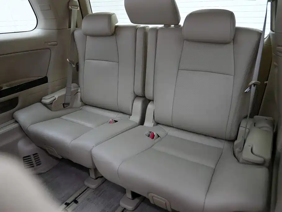 TOYOTA ALPHARD 2012