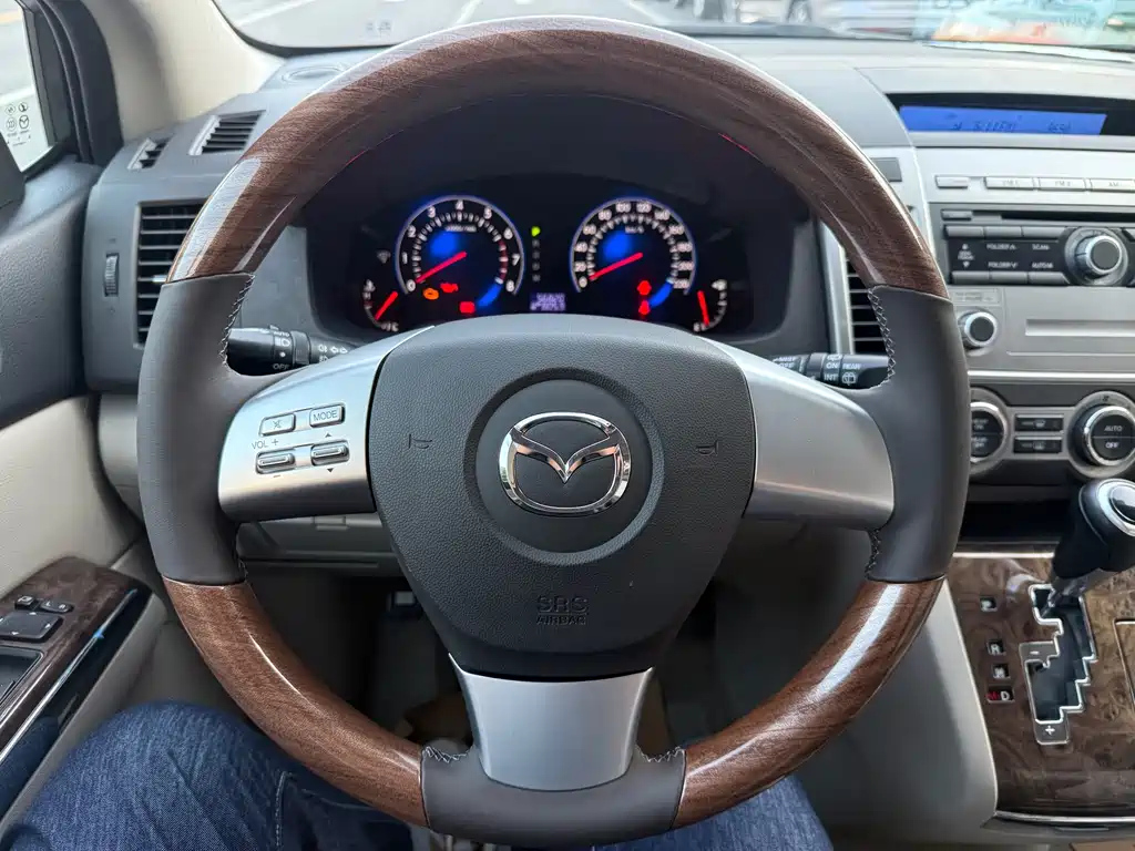 MAZDA 8 2013