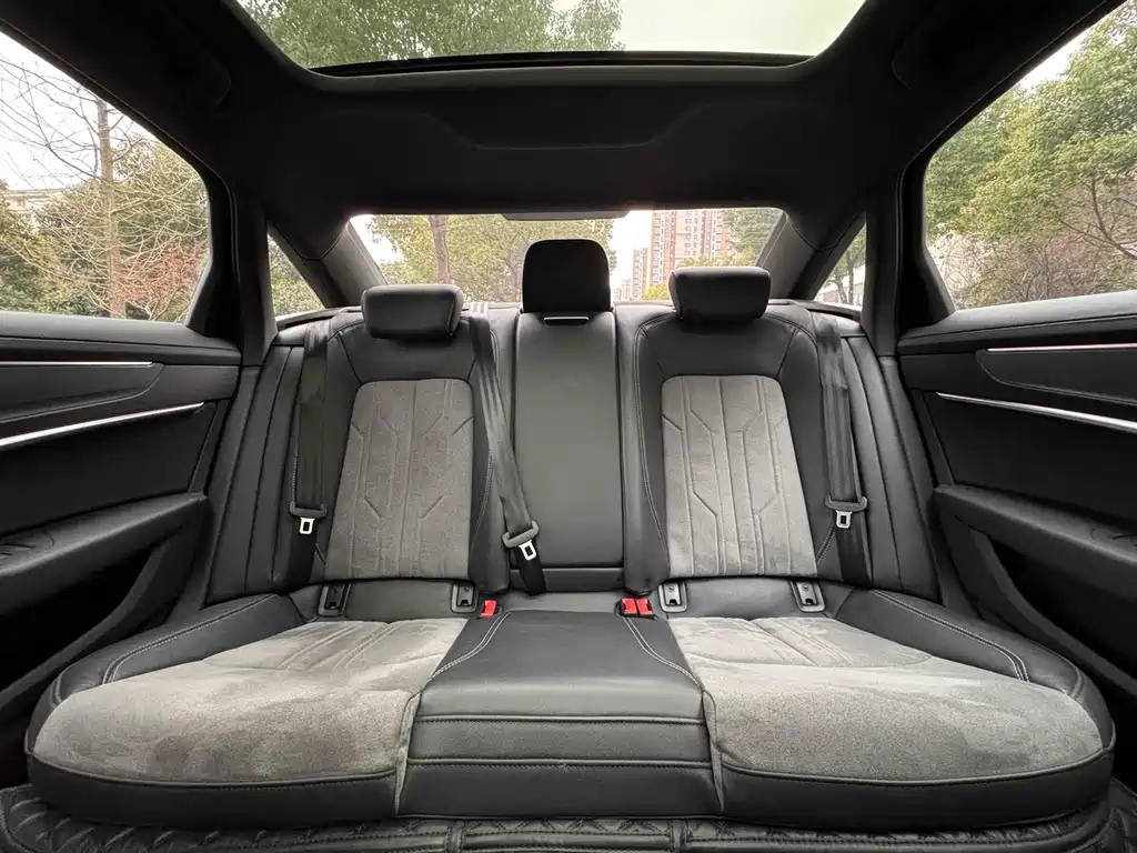 AUDI A6L 2024