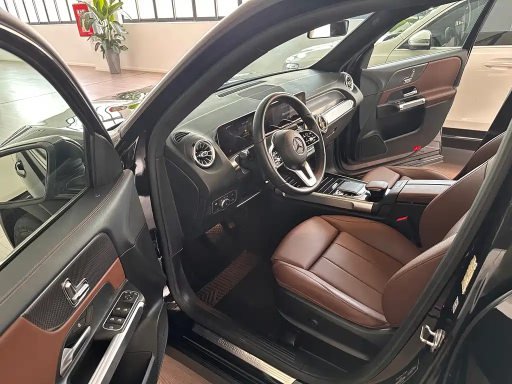 MERCEDES BENZ GLB 2020