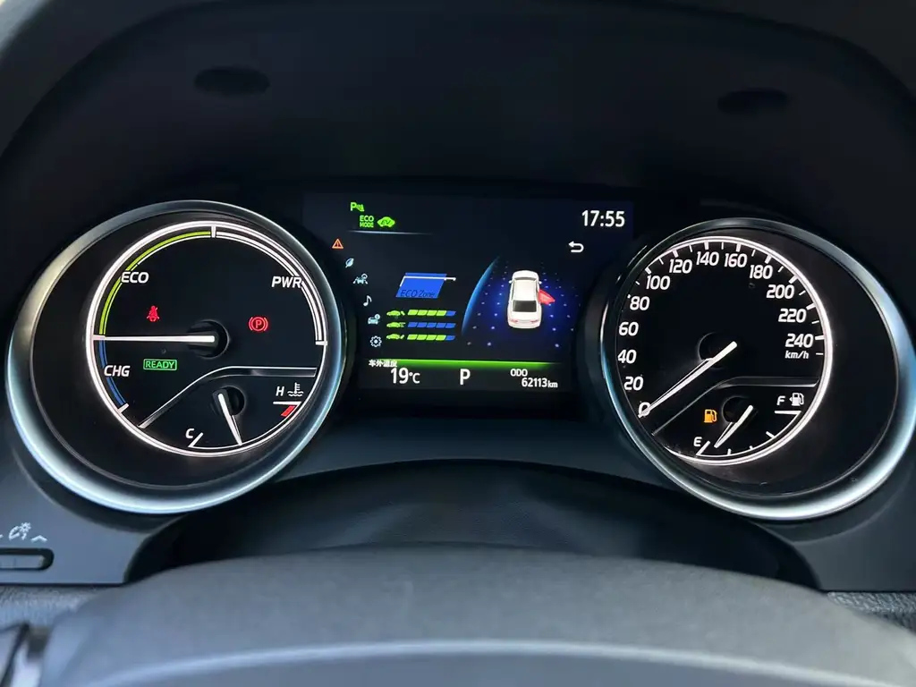 TOYOTA CAMRY 2019